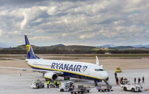 Пассажиры прибыли в аэропорт за 2,5 часа до вылета самолета Ryanair
