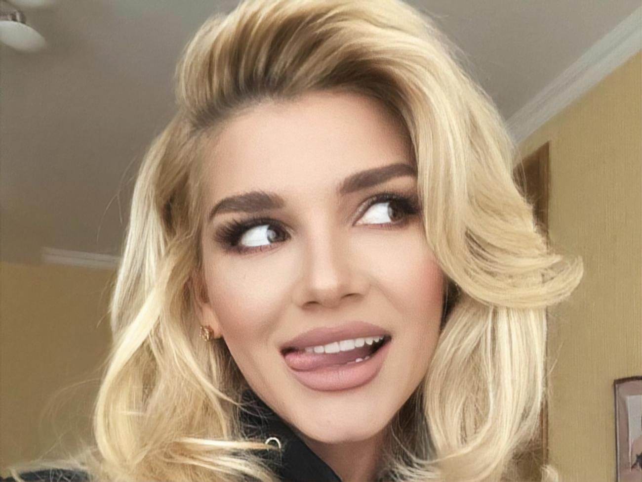 Миша Романова: С днем рождения меня