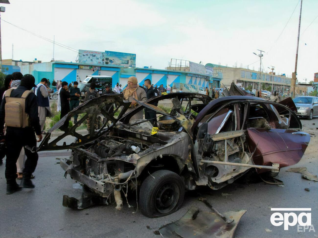 Причиной взрыва могла стать заложенная в автомобиль бомба