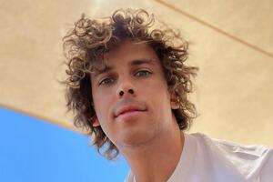 Галкин: Это я еще на море, а сейчас я уже "Лучше всех!" снимаю