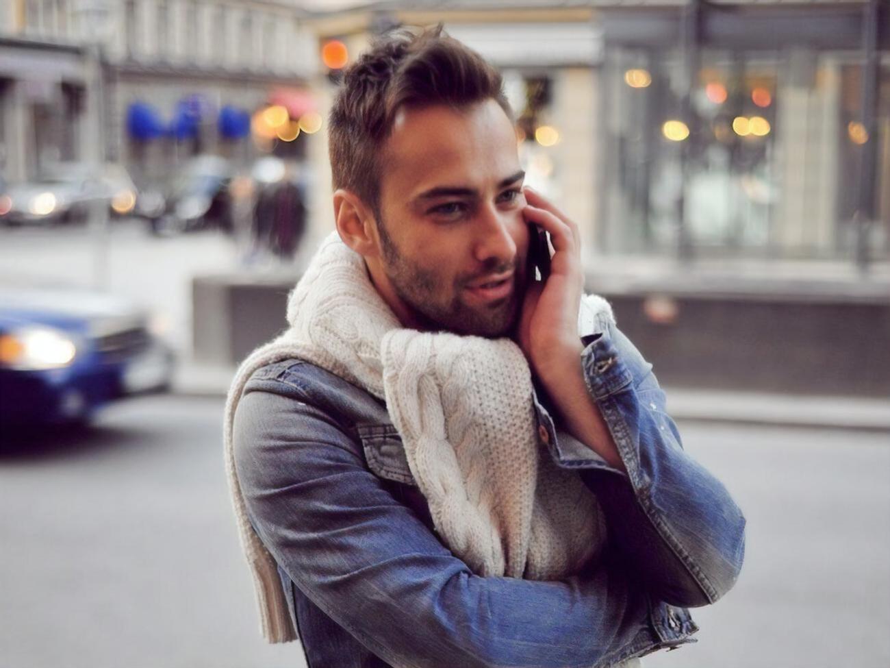 Шепелев родился в 1983 году в Минске