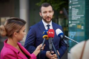 Никифоров сказав, що Україна поставилася "з цілковитим розумінням" до прохання перенести ще на один день зустріч Зеленського і Байдена