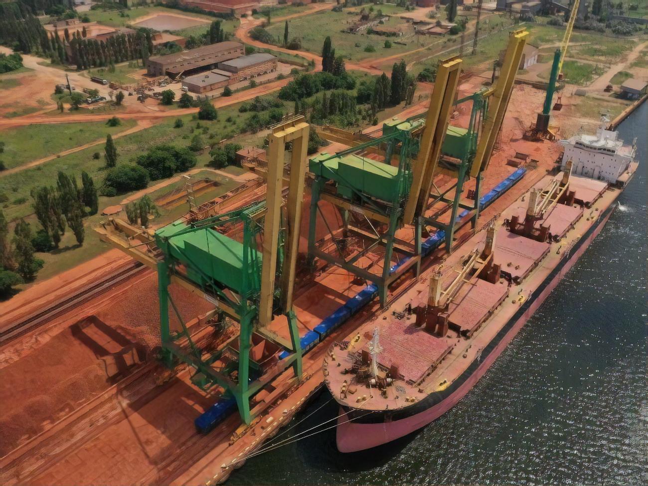 В экоинспекции отметили, что Николаевский глиноземный завод оформил все необходимые разрешительные документы