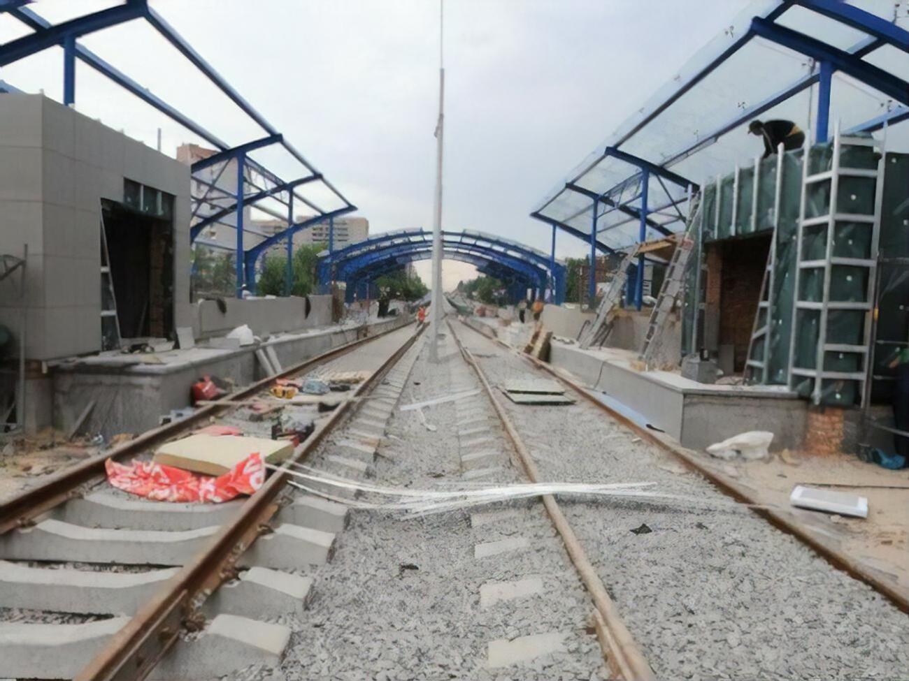 По версии ГФС, были присвоены&nbsp;деньги,&nbsp;выделенные на реконструкцию трамвайной линии в Деснянском районе Киева