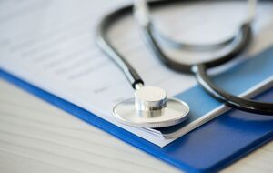 Девочку отвезли в больницу, но она умерла, не приходя в сознание