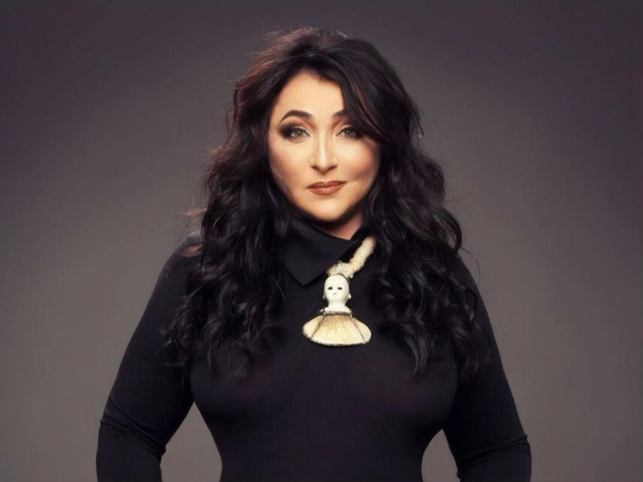 На видео из Италии 57-летняя Милявская показала фак всем, кто говорил, что она сидит на диете