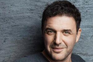 Виторган: меня не покидало ощущение реквизитно-костюмерного цеха в театральном закулисье. Только театр побольше да бижутерия подороже