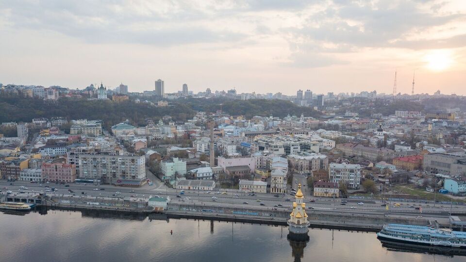 Киевский горсовет и Минкульт спорят о том, как следует защищать исторические здания Киева