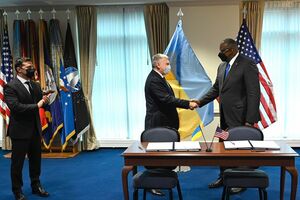 Документ подписали во время визита Зеленского в США