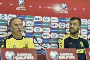 Ярмоленко (справа) и Петраков (слева) приняли участие в пресс-конференции накануне матча Казахстан – Украина