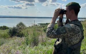Прикордонники мобілізували на пошук рибалки власників придатніших для боротьби зі стихією плавзасобів, які були на лимані