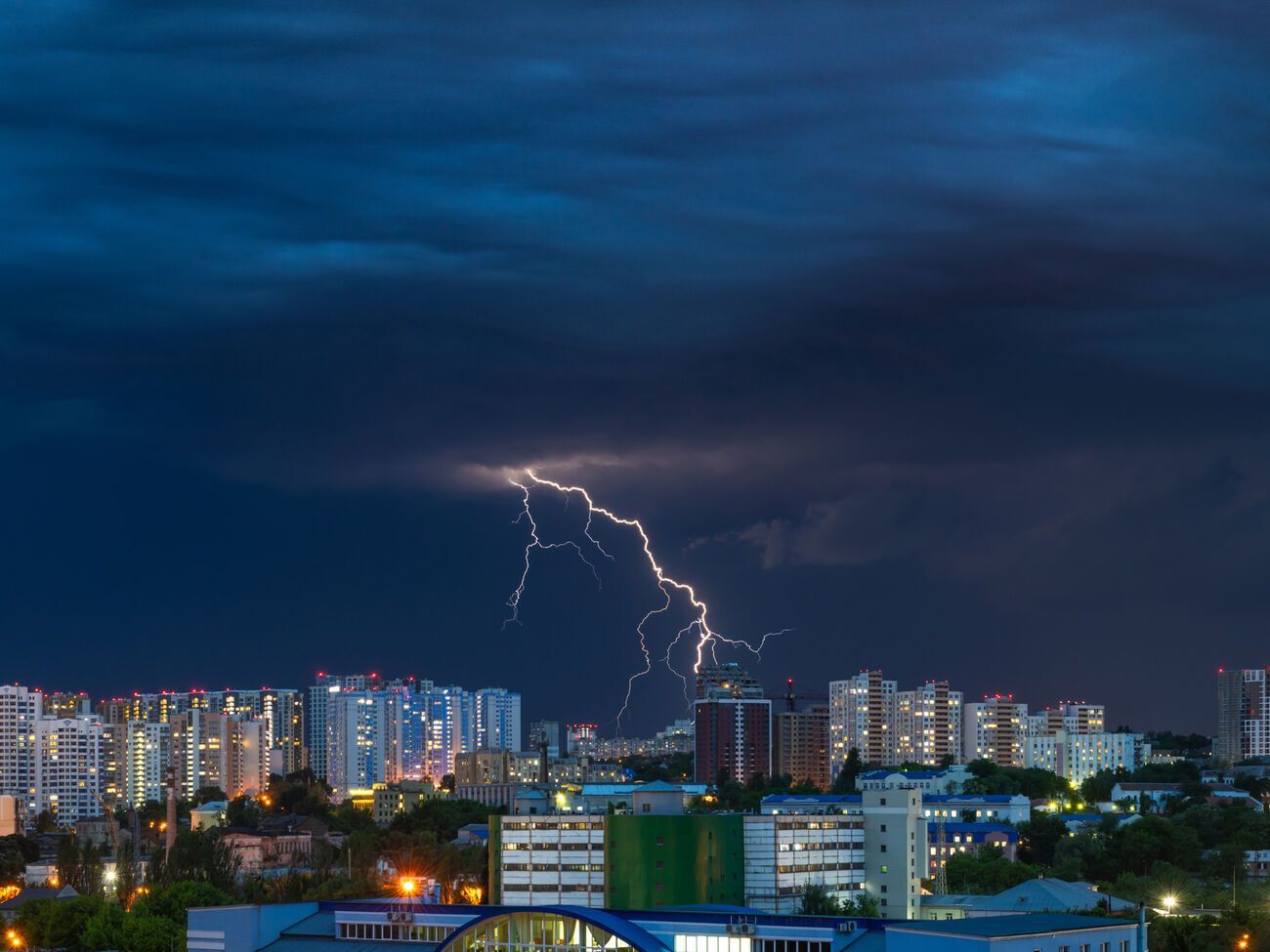 До України наближається насичений вологою циклон