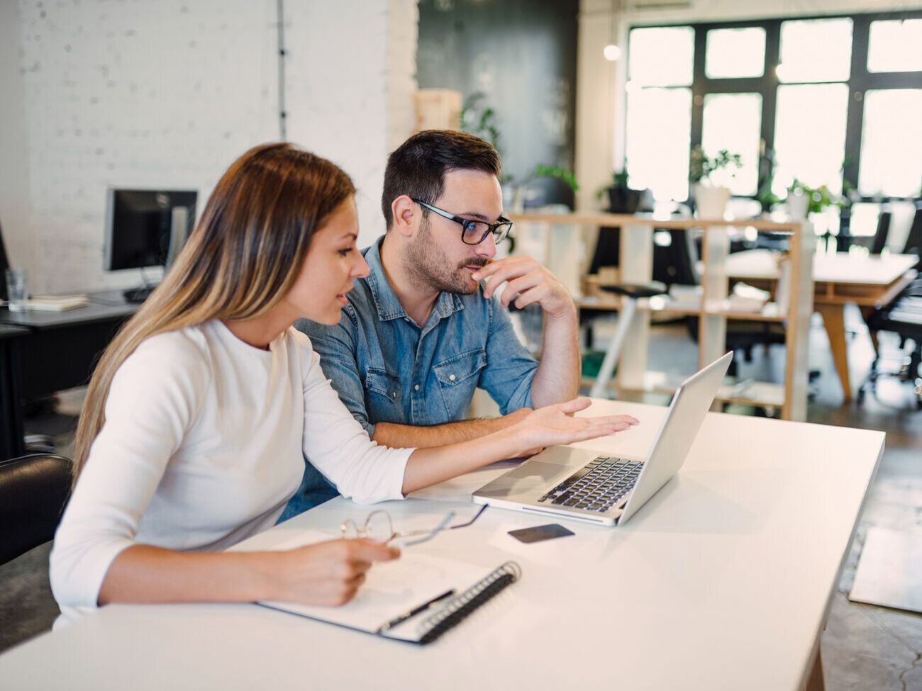 За даними уряду, останнім часом в Україні фіксують тенденцію до скорочення розриву між розміром зарплати жінок і чоловіків