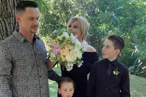 Грег и Эмбер Чапкис воспитывают двух сыновей