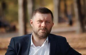 Корниенко сказал, что идеологию в Украине менять не будут