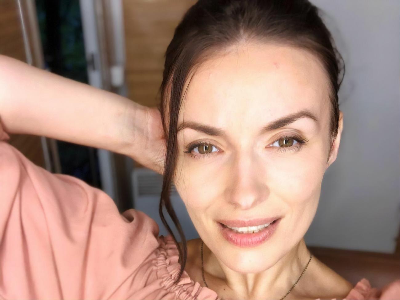 Мейхер приобрела популярность благодаря участию в группе "ВИА Гра"