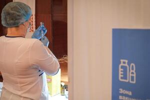 В Вижницком районе Черновицкой области простимулировали медиков, которые делают прививки от COVID-19