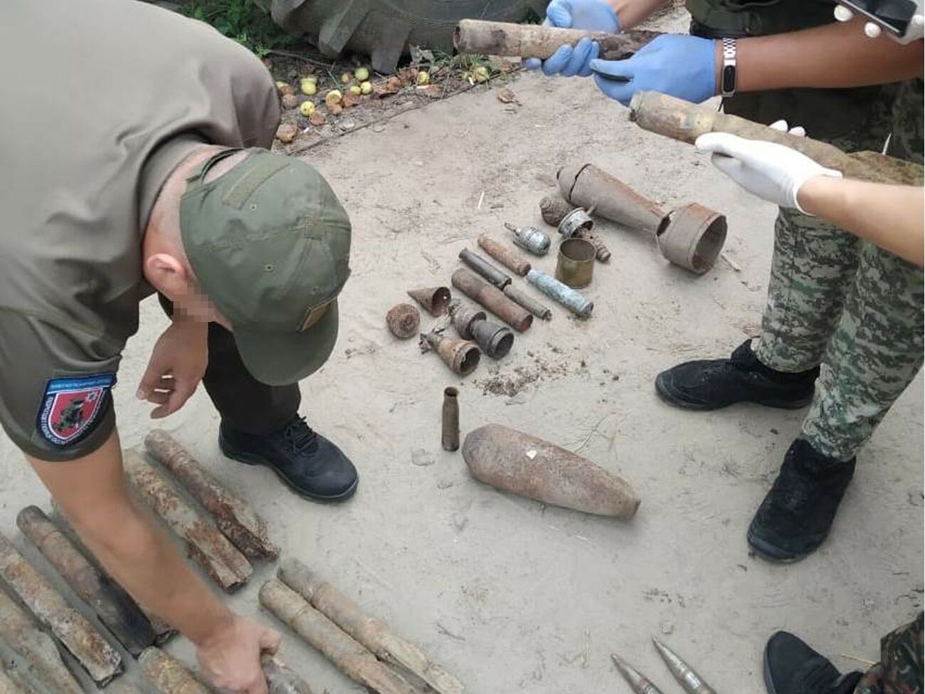 Во время обысков нашли почти 15 кг взрывчатого вещества