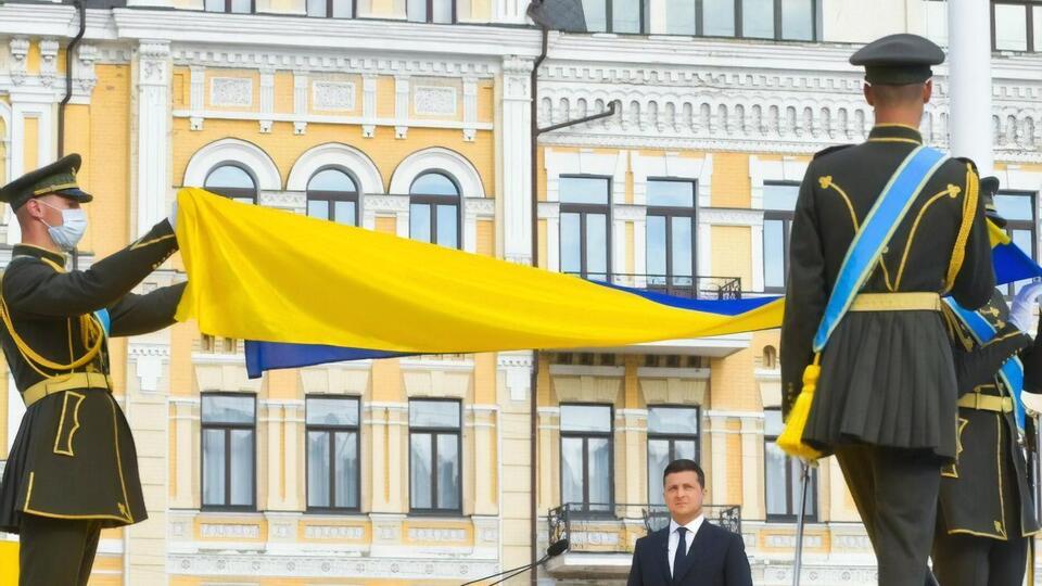 Зеленский призвал жителей оккупированных территорий рассказывать детям об их происхождении и праздновать День Независимости Украины