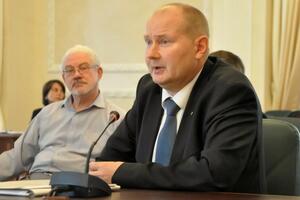 Чаус был доволен решением суда о круглосуточном домашнем аресте, но после совещания с защитой решил его обжаловать, сообщил адвокат