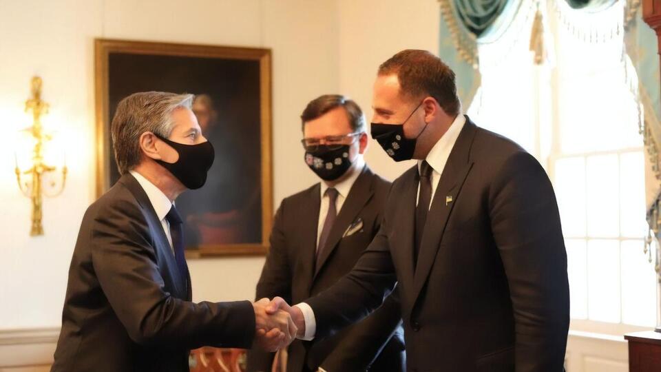 Єрмак (праворуч) залишився задоволеним зустріччю