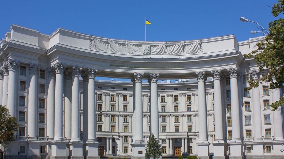МЗС зазначило, що в Росії переслідують, зокрема, істориків, які досліджують період терору