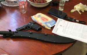 В преступной группировке состояло около 50 человек, во время обысков у них СБУ изъяла оружие и деньги