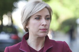 "Мовних прокурорів", які звинувачують Зеленського в тому, що він дав інтерв'ю російською, варто самих зайвий раз перевірити на знання української мови