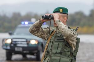 Нелегалів зупинили в напрямку до села Горськ, яке розташоване на стику України, Росії та Білорусі