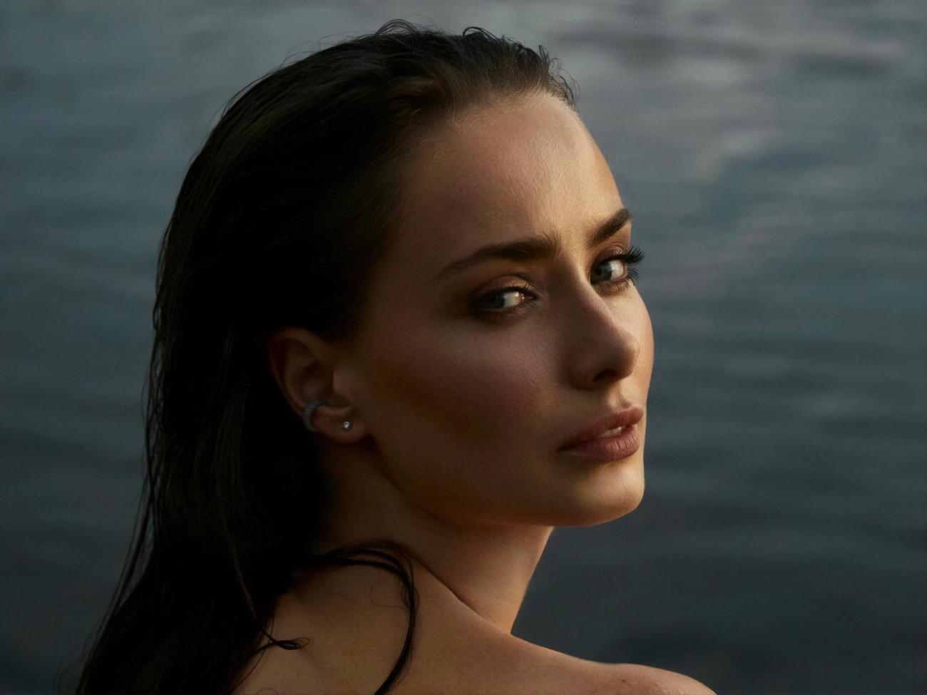 "Гей, самотносте, а ти не такий монстр, яким я раніше тебе уявляла", – заявила Мішина