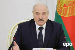 Лукашенко (на фото) розповів, що Путін пропонував йому допомогу в боротьбі з протестами