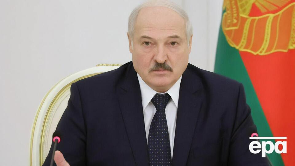 Лукашенко (на фото) рассказал, что Путин предлагал ему помощь в борьбе с протестами