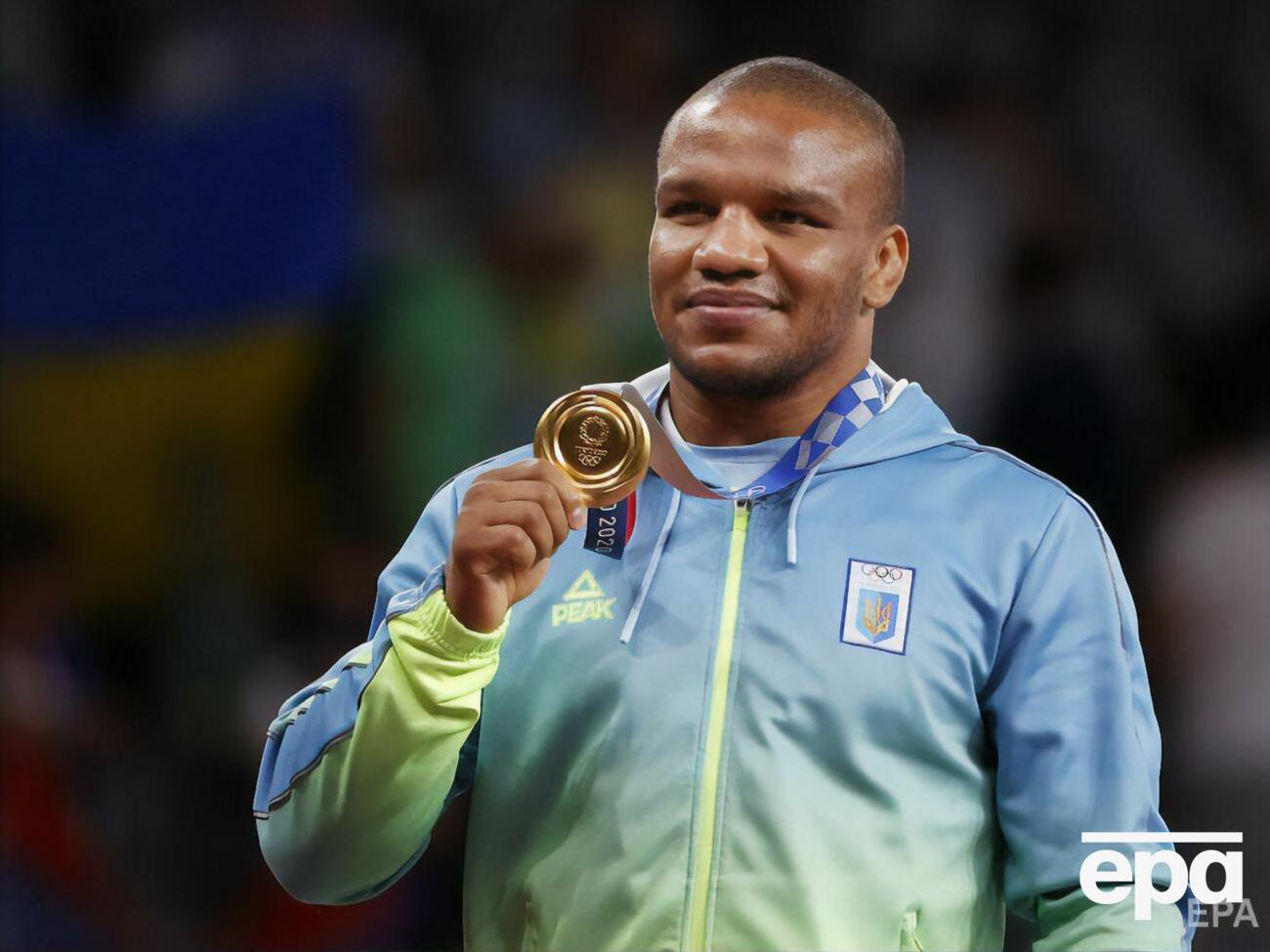 Беленюк отметил, что "суть проблемы очень проста"&nbsp;&ndash; нужно брать тренеров