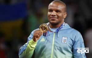 Беленюк отметил, что "суть проблемы очень проста" – нужно брать тренеров