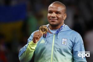 Беленюк отметил, что "суть проблемы очень проста" – нужно брать тренеров