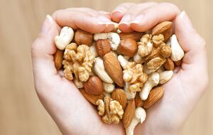 Орехи полезны для здоровья и являются профилактикой многих заболеваний