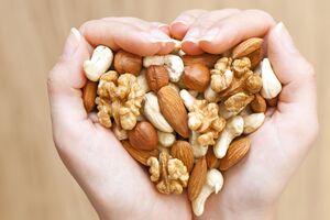 Орехи полезны для здоровья и являются профилактикой многих заболеваний