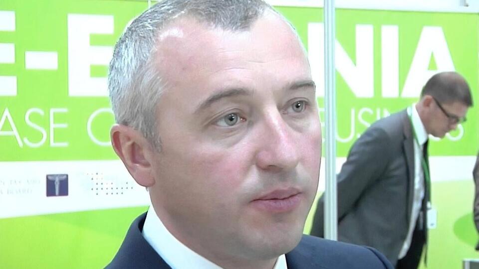 2015 року суд визнав, що земля потрапила у власність Калєтніка незаконно