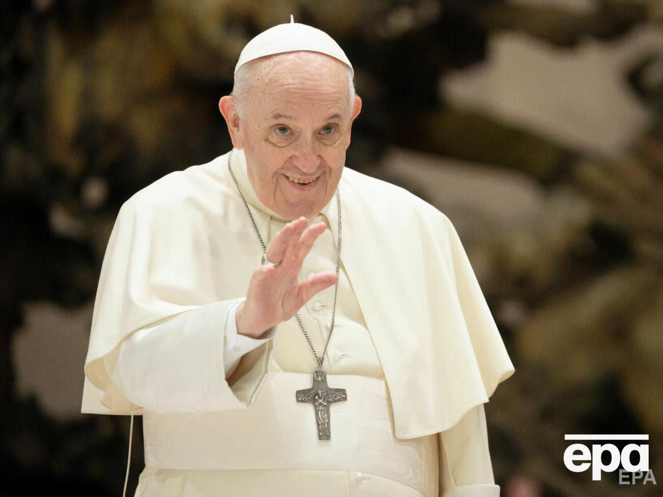 Папа римский (на фото) назвал Меркель&nbsp;"одной из величайших политических фигур мира"