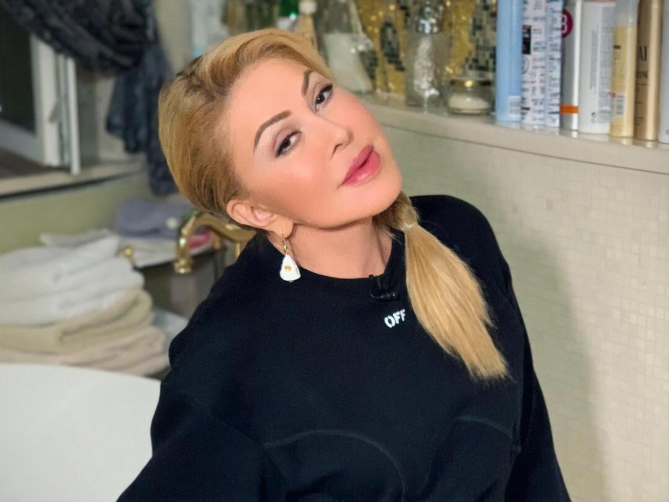 Наиболее известные песни из репертуара Успенской – "Карусель", "Кабриолет", "К единственному, нежному"