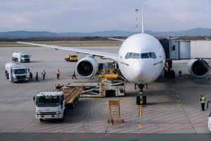 Препараты уже транспортируют в аэропорт для отправки в Украину