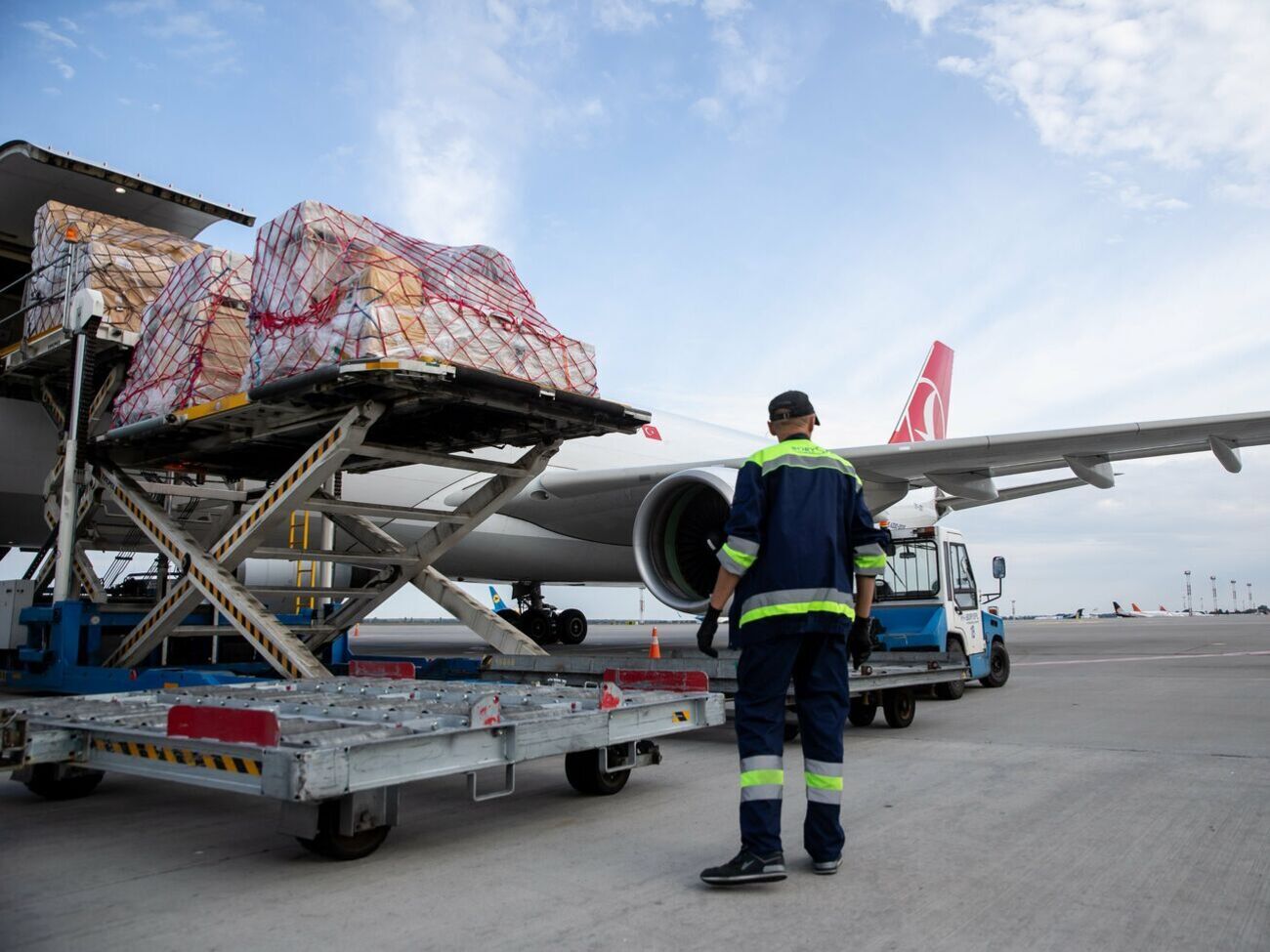 США передали Украине около 2,2 млн доз вакцин от COVID-19