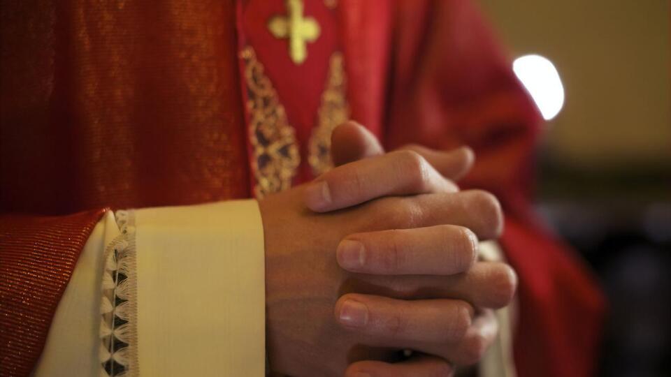 Колишній єпископ заявив, що більше нічого не хоче чути ні про церковну конференцію, ні про єпископів