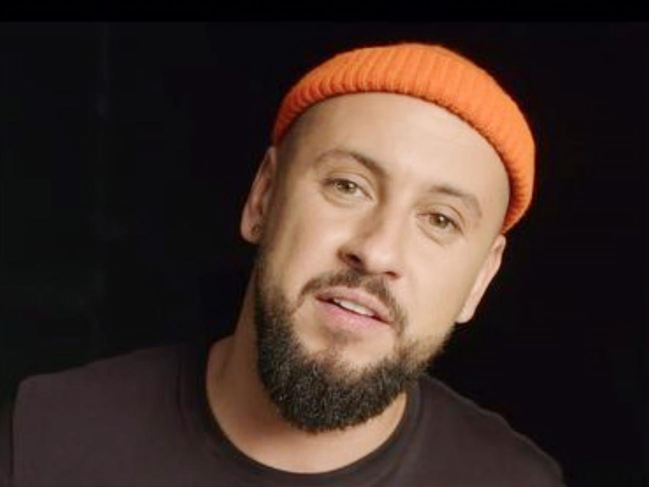 По словам Monatik, главная идея и песни, и клипа &ndash; перестать разочаровываться в людях и стать сильнее собственных эмоций