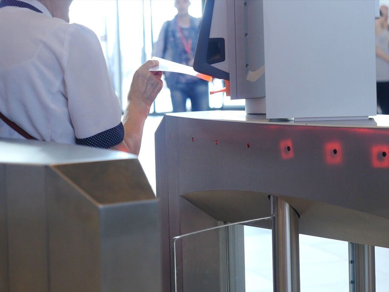 Украина остается в списке стран, для туристов из которых Совет ЕС рекомендует открыть границы