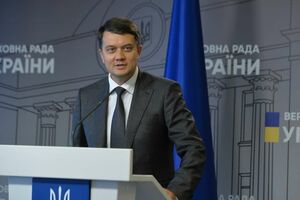 Разумков: Завжди можна вирішувати питання у вербальний спосіб, а не шляхом штовханини