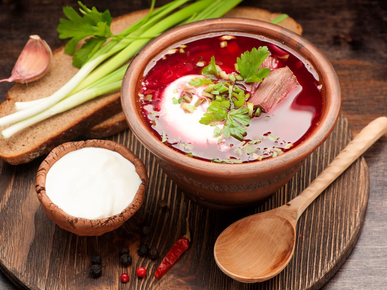 Среди скульпторов проведут открытый конкурс на лучшую идею памятника борщу