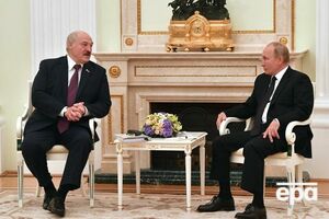Путін (праворуч) і Лукашенко (ліворуч) обговорили питання гарантування безпеки Союзної держави