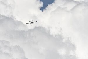 Літак розбився неподалік від аеродрому