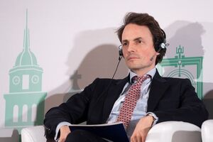 Фредрік Весслау: Думаю, загалом вам було б корисно послухати думку Венеціанської комісії